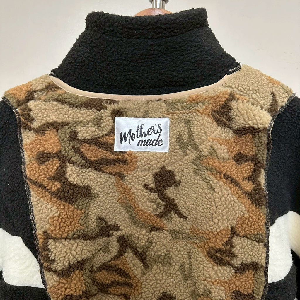 ヒョウ刺繍カモフラージュシェルパジャケット