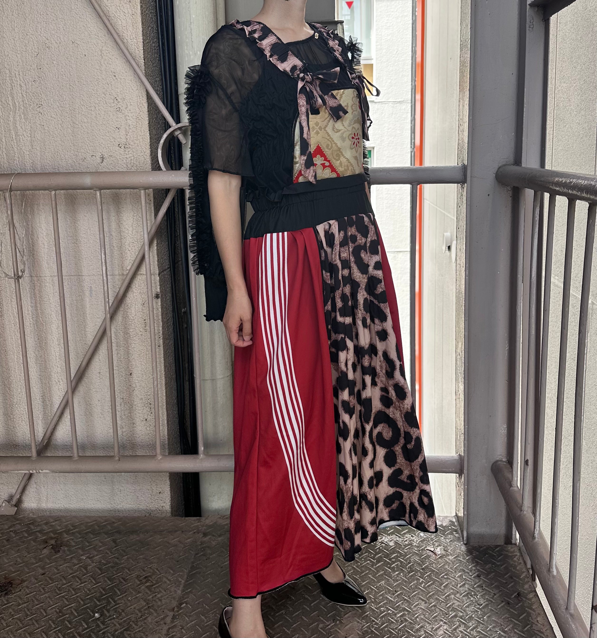 トラックパンツ x ヒョウ柄 リメイクOP