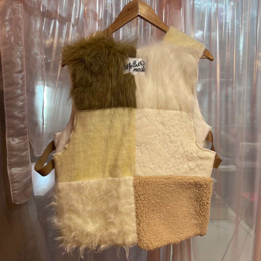 ファー xニットのパッチワークベスト