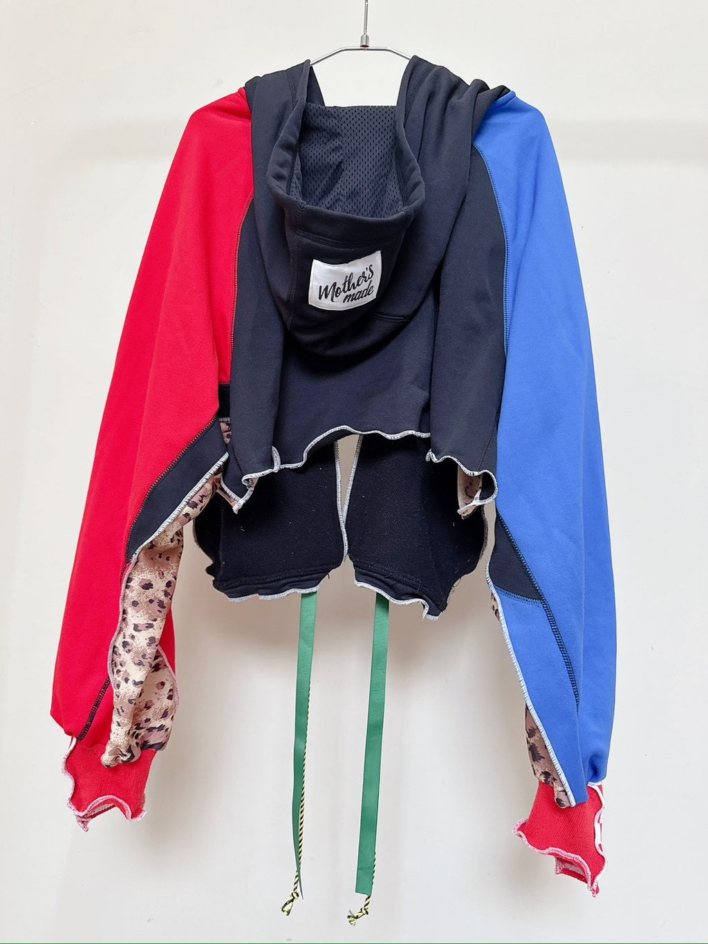 Nike青×赤ハウリー