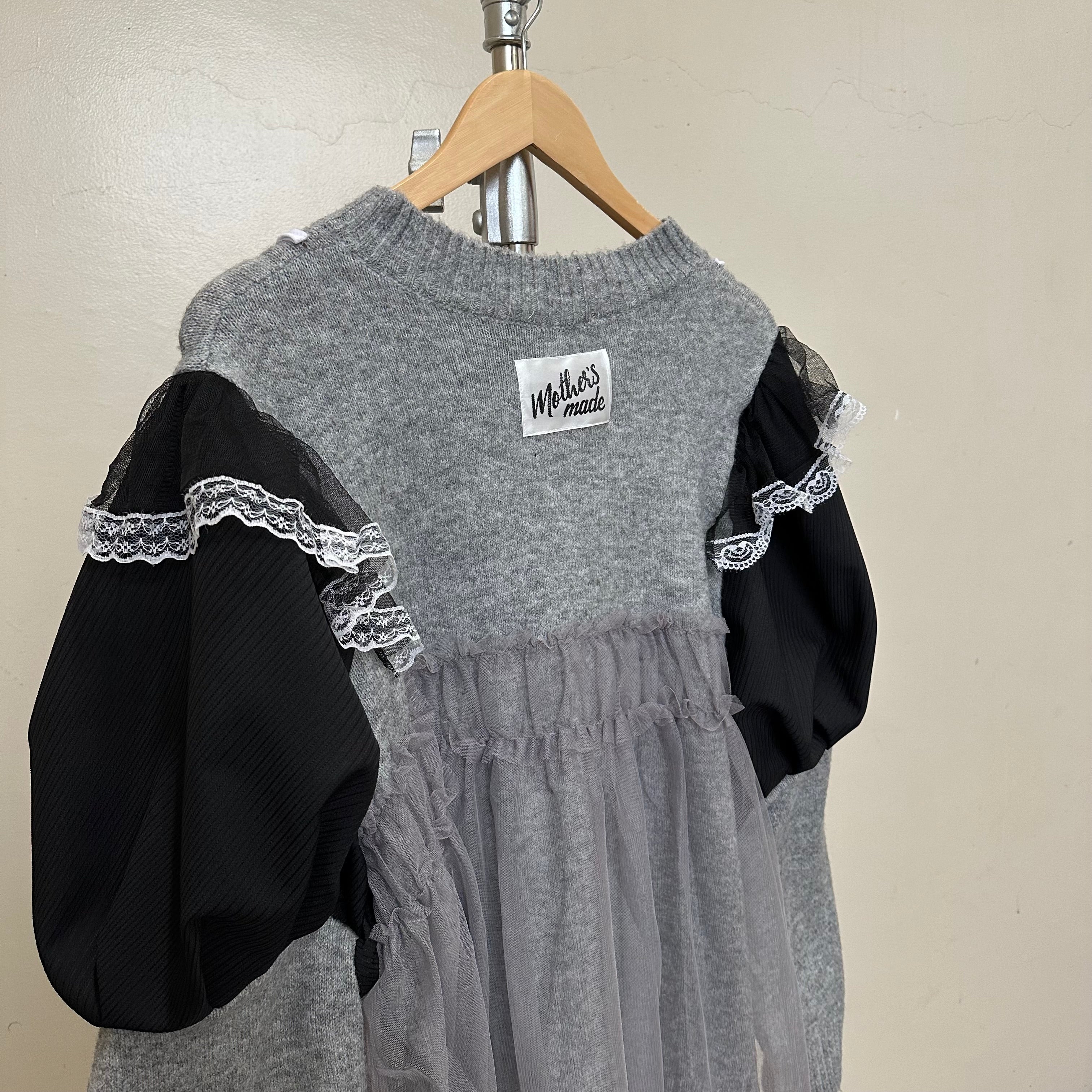 グレーチュールリメイクセーター