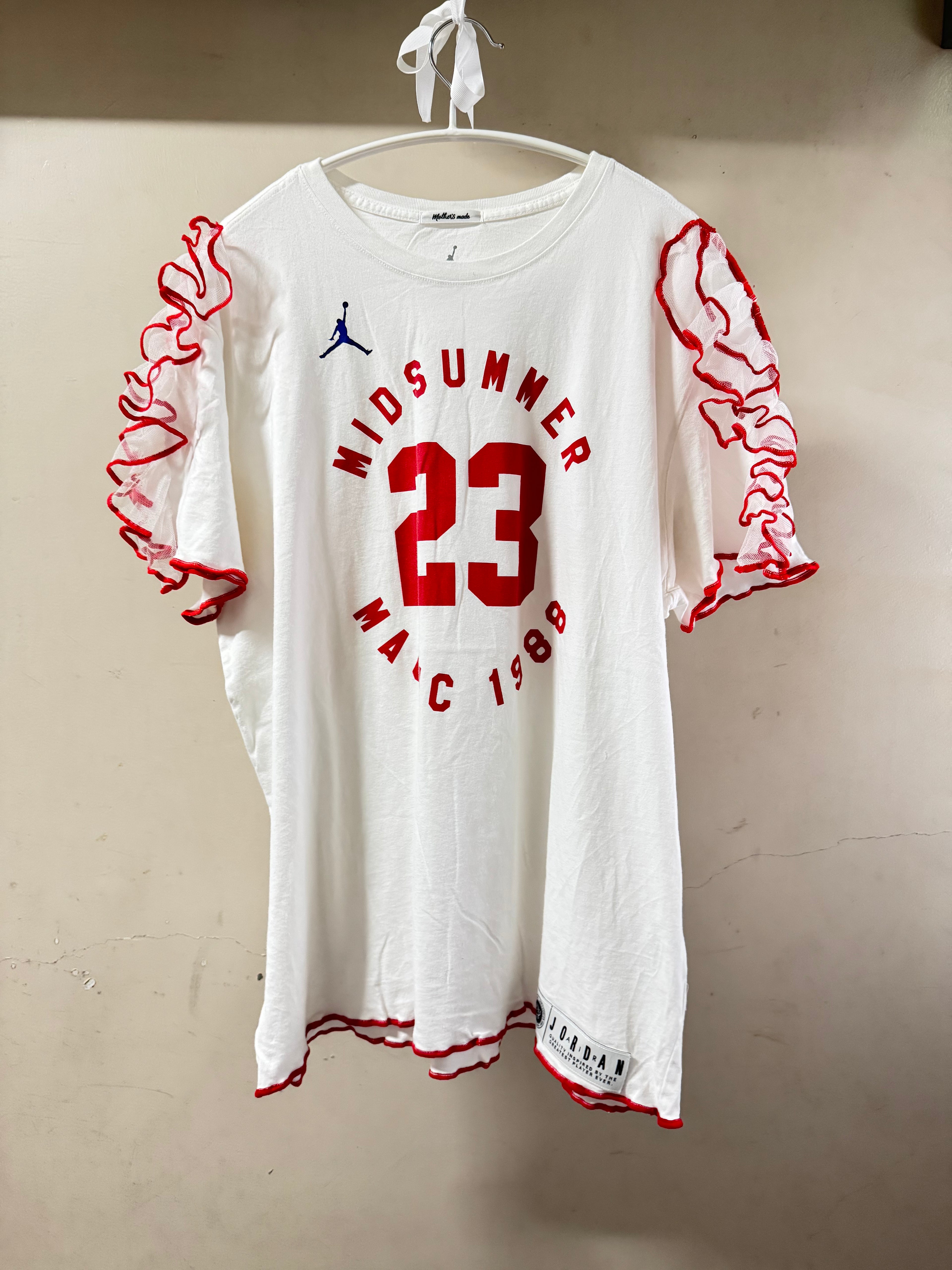 肩フリル付き半袖Tシャツ　