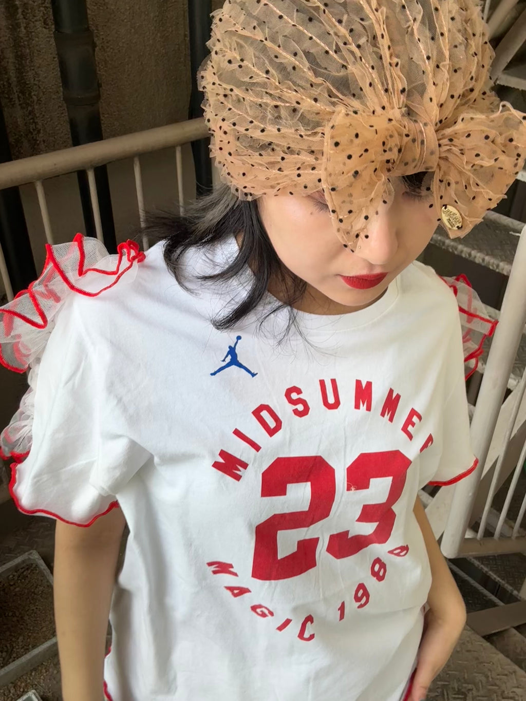 肩フリル付き半袖Tシャツ　