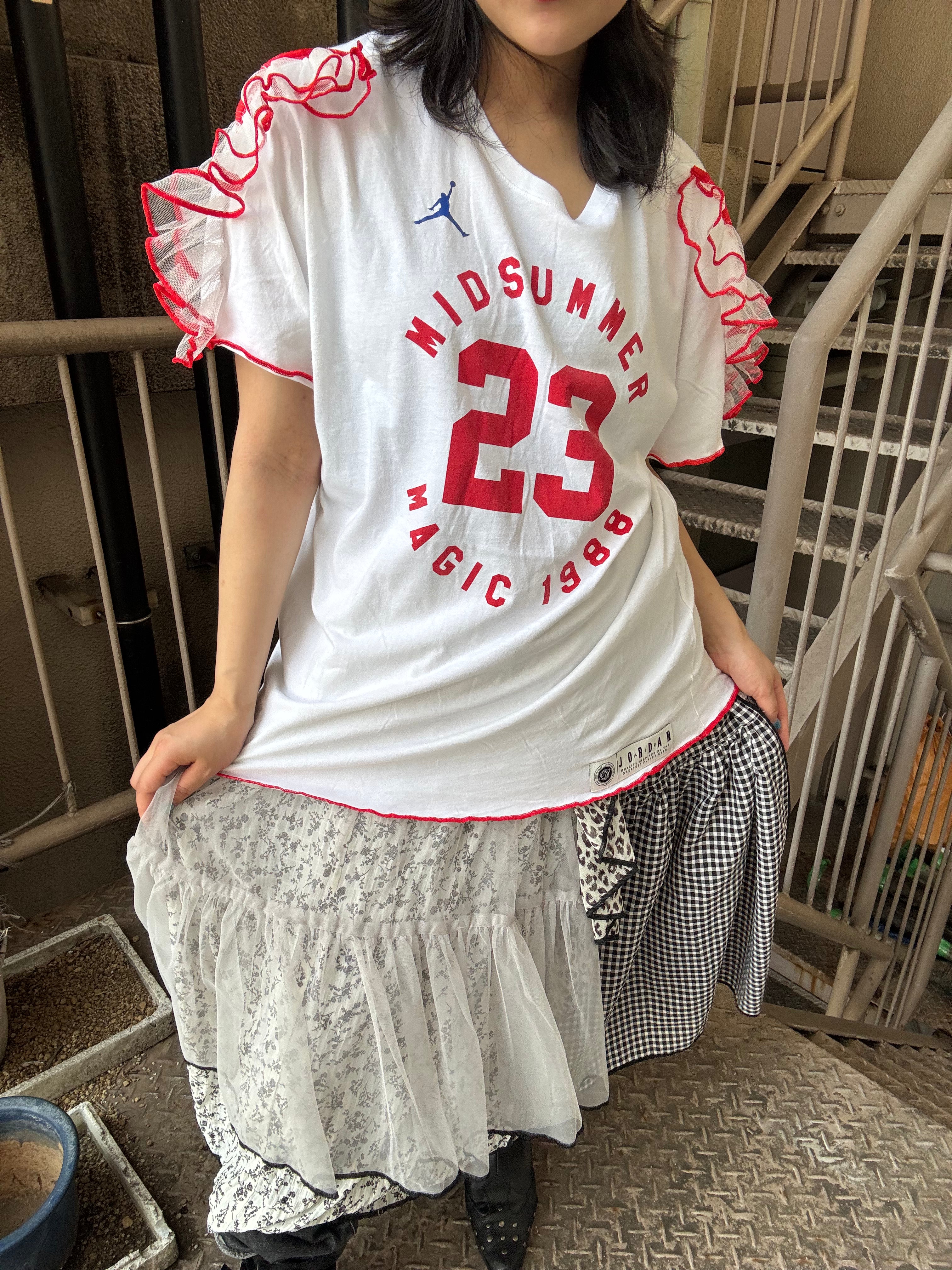 肩フリル付き半袖Tシャツ　