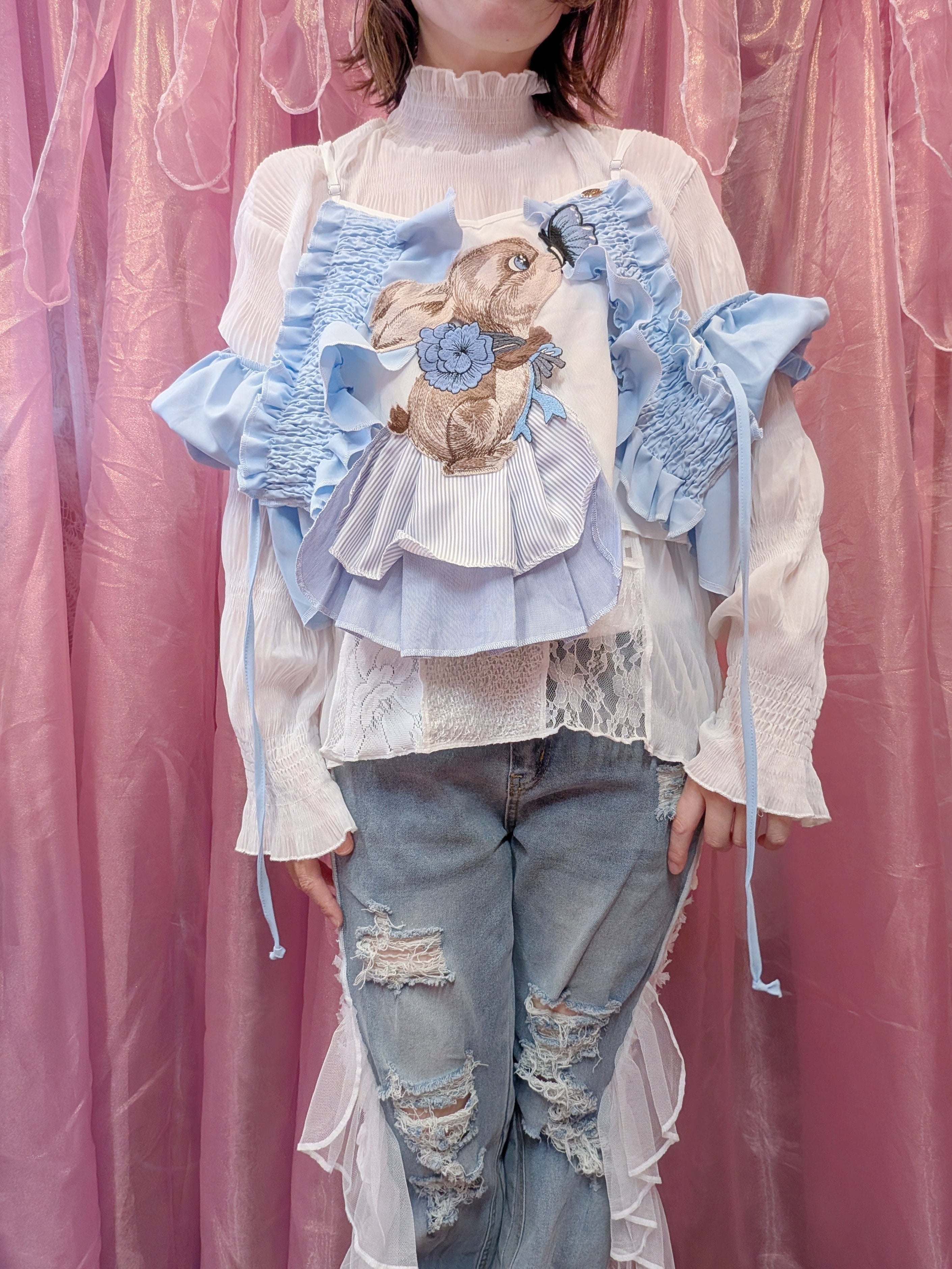 うさぎとちょうちょ白×水色キャミソール