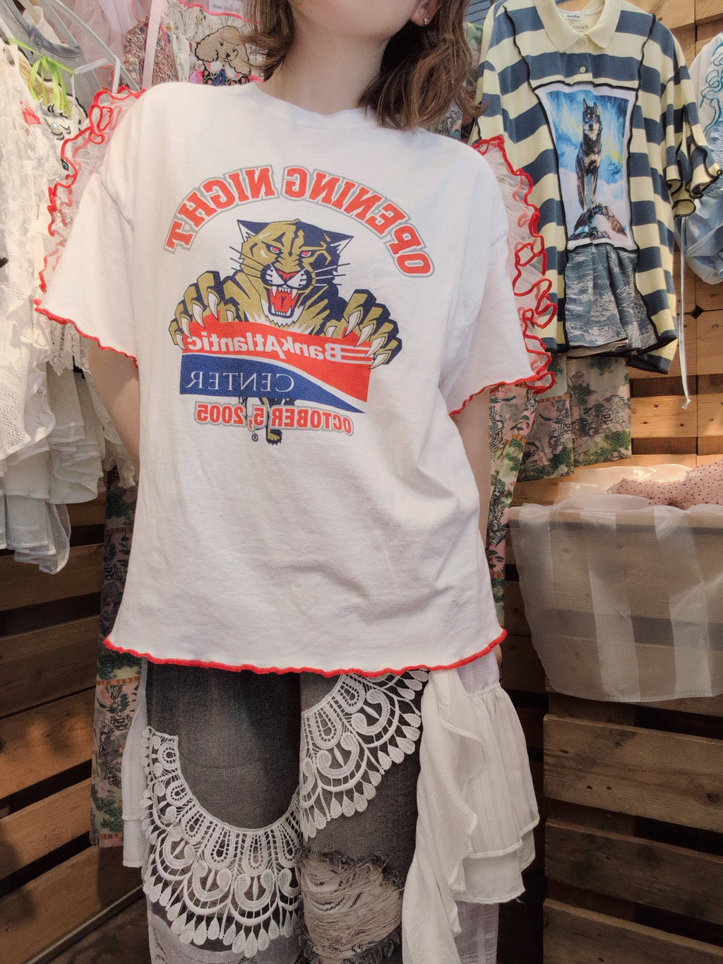 フリル肩タイガー半袖Tシャツ