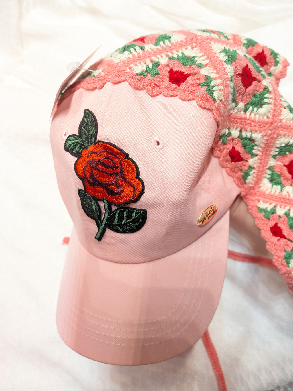 バラ刺繍ワッペンピンクキャップ