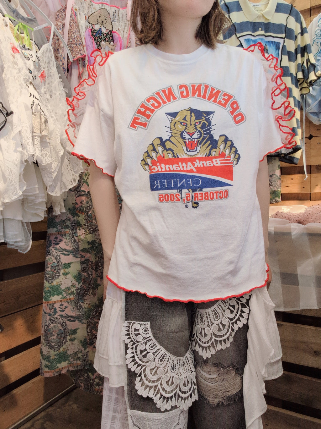 フリル肩タイガー半袖Tシャツ