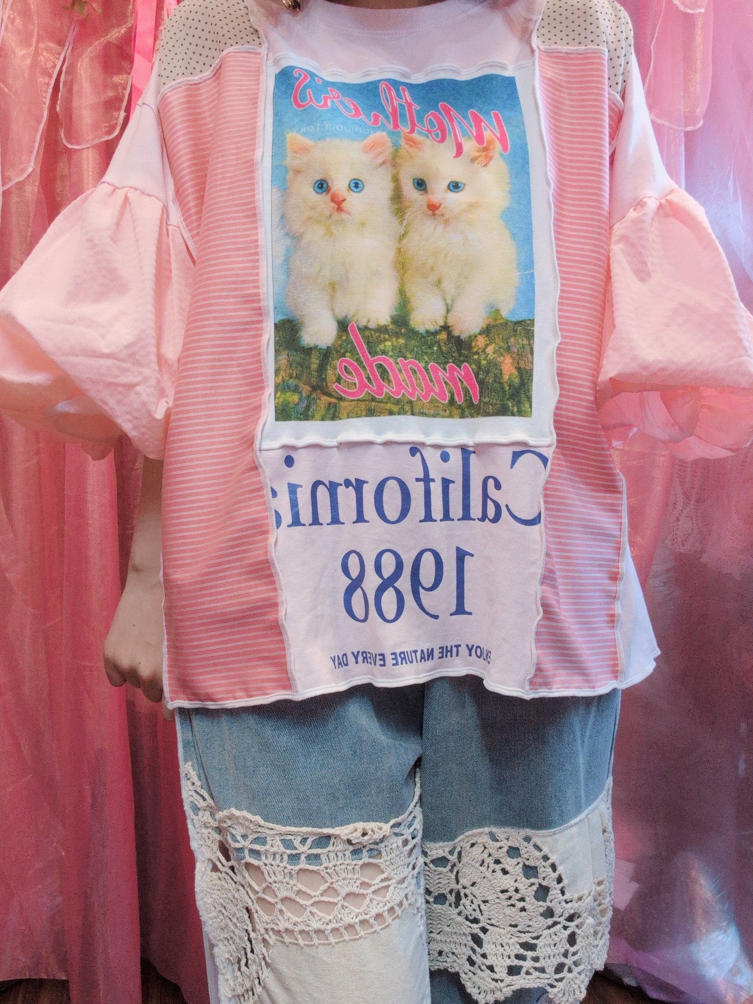 こねこボリューム袖ピンクプルオーバー